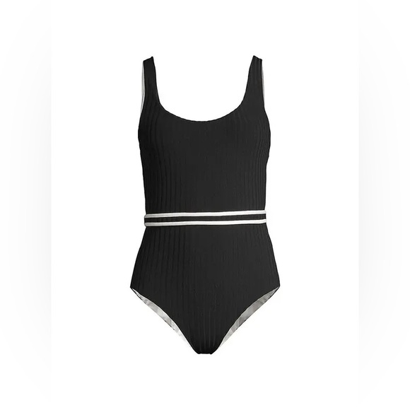 SOLID & STRIPED
Wo Annemarie Reversible One-Piece - Blackout
Marshmallow - Picture 1 of 4